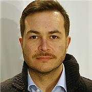 Laureato in Economia Aziendale, Impartisco lezioni di Inglese, matematica ed economia aziendale